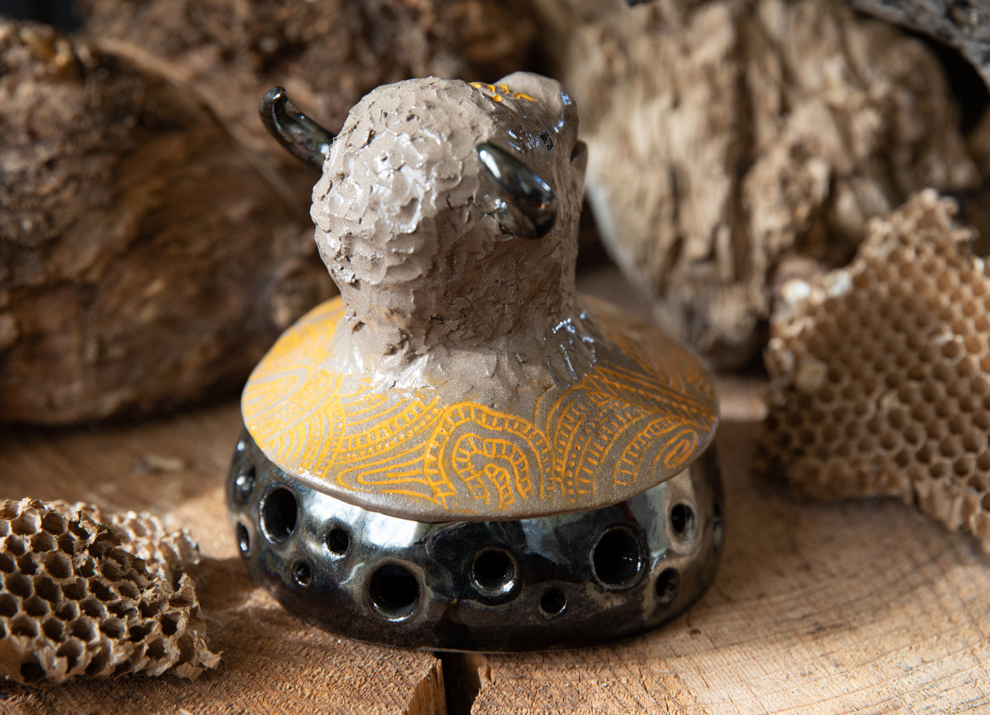 Bison incense ceramic burner