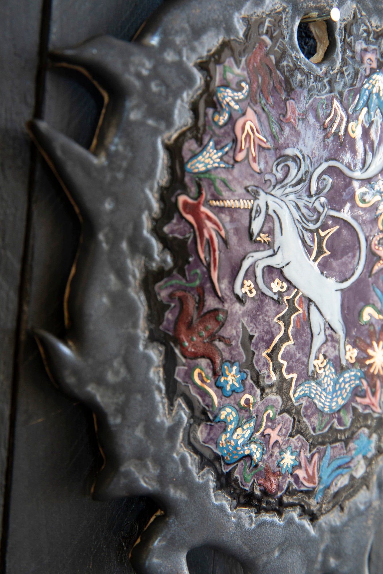 Fier Mais Sensible - Ceramic wall decor with Unicorn, one of a kind