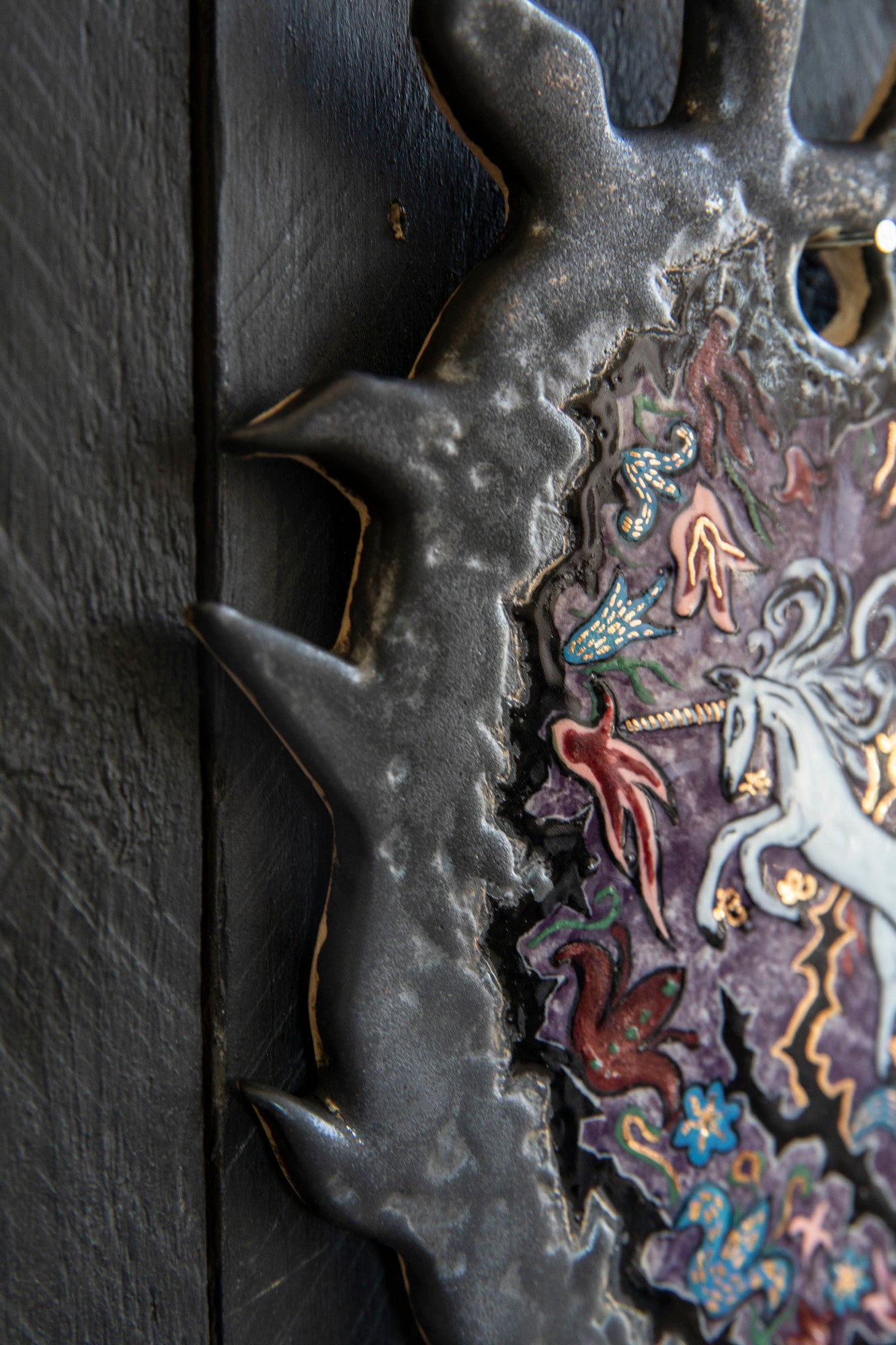 Fier Mais Sensible - Ceramic wall decor with Unicorn, one of a kind