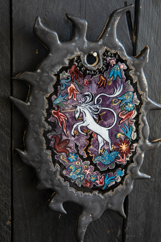Fier Mais Sensible - Ceramic wall decor with Unicorn, one of a kind